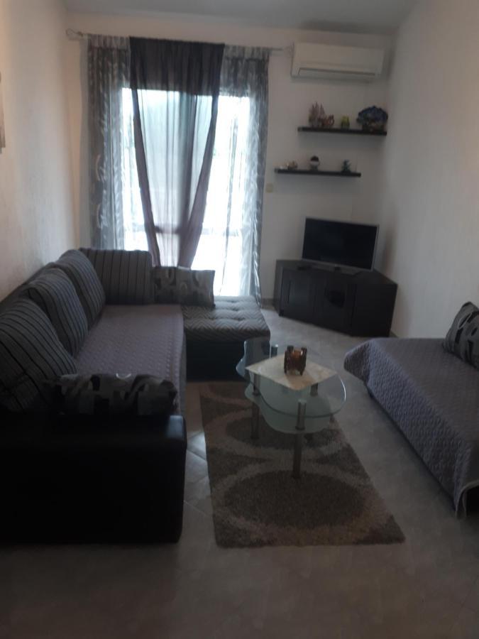 Apartments Makaus Kampor Екстериор снимка